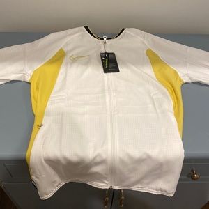 Nike light windbreaker